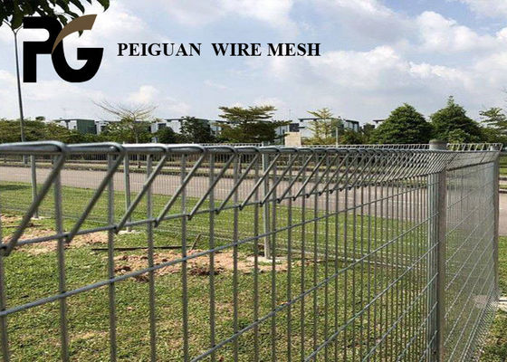 Trigonal Bending Roll Top Weld Mesh Fencing